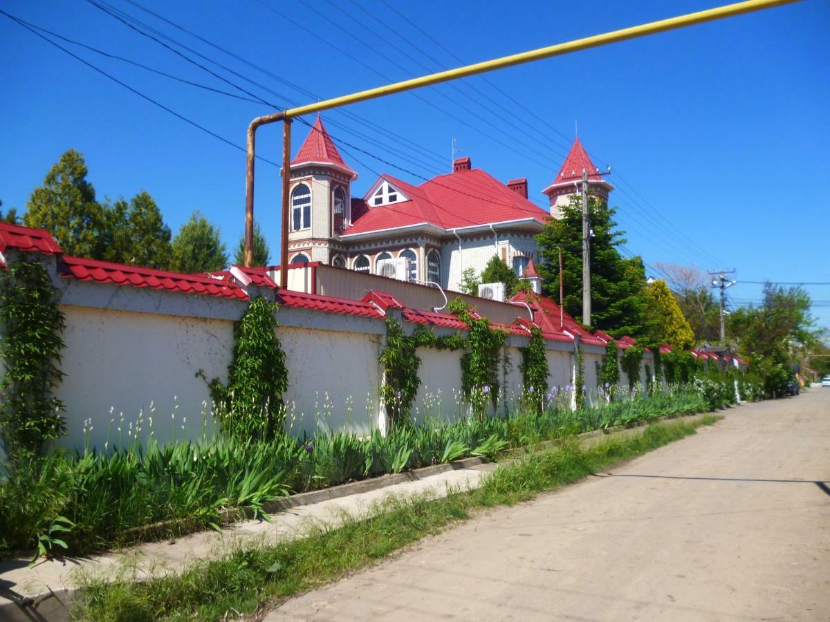 Mini Hotel Уютный Дворик Odesa Exterior foto
